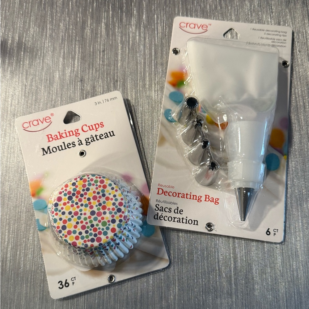 Crave Baking Cups & Decorating Bag Set